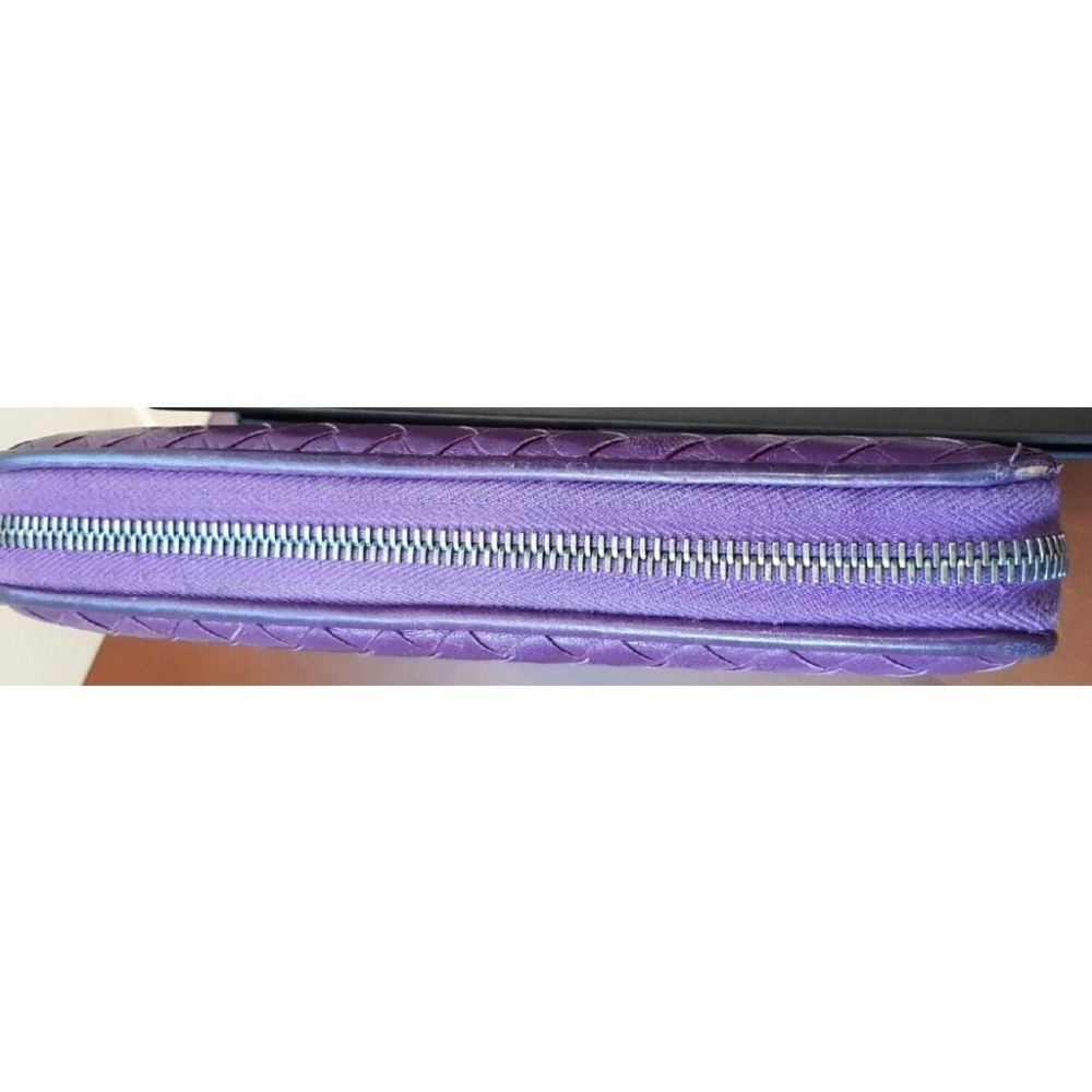 代友出售/二手有明顯瑕疵精品長皮夾，Bottega Veneta紫色拉鏈款-細節圖4