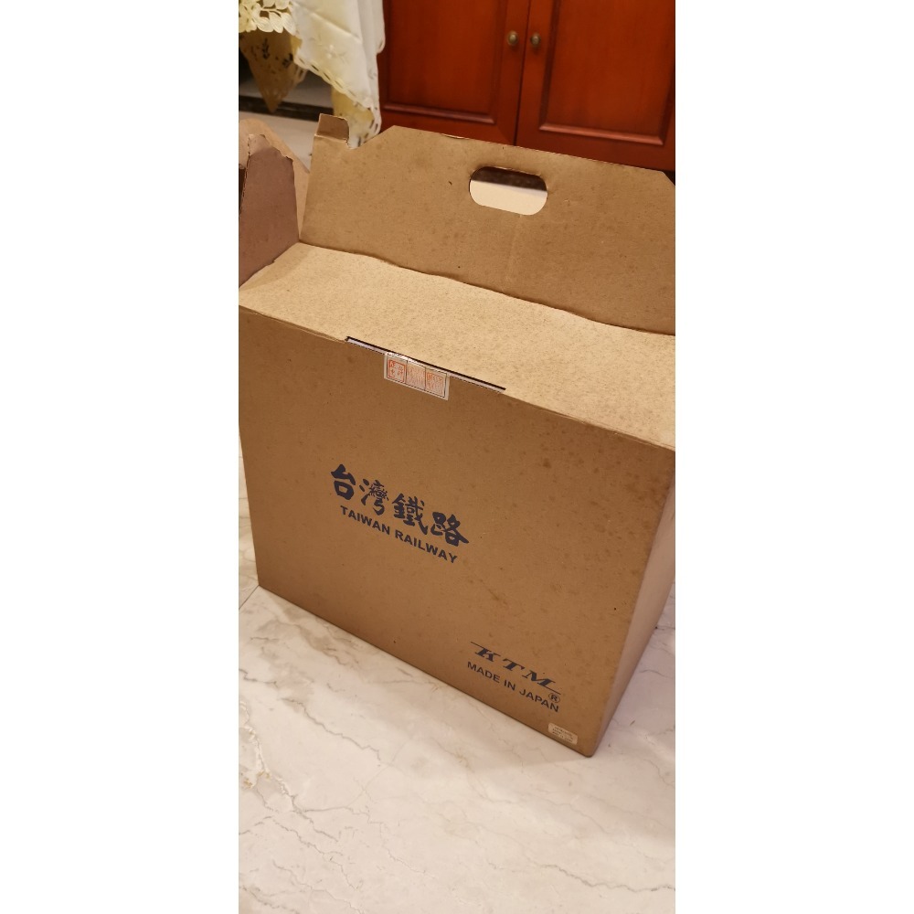 只限臺中市神岡區面交！限量版騰雲號蒸汽機車模型，帶證書0378號-細節圖8