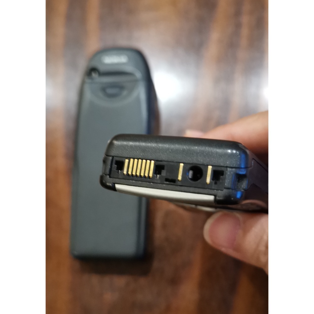 故障零件機，德國製，地表最神勇經典手機NOKIA 6310i，現貨兩支，單支售價2,000元，隨機出貨，不挑機-細節圖4