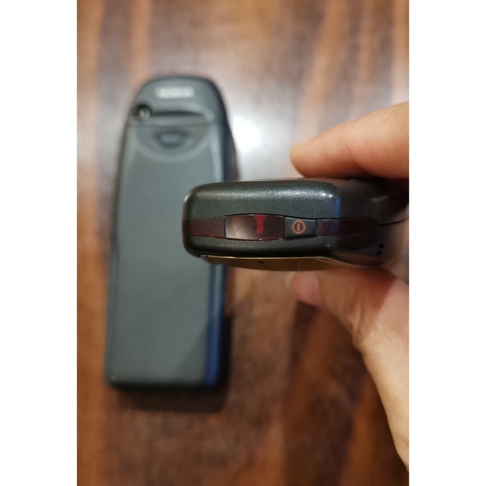 故障零件機，德國製，地表最神勇經典手機NOKIA 6310i，現貨兩支，單支售價2,000元，隨機出貨，不挑機-細節圖5