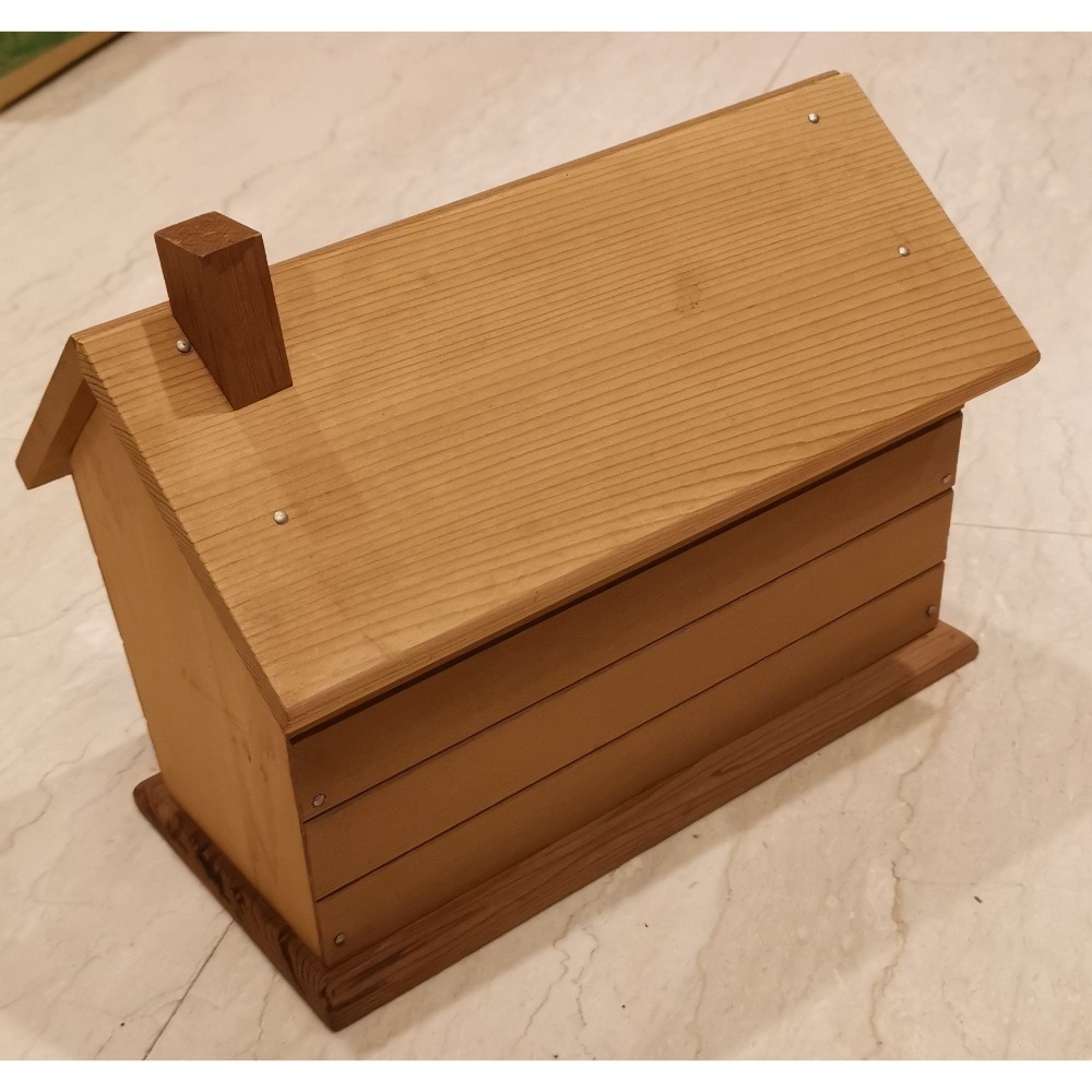 二手商品，木屋造型面紙盒-細節圖2