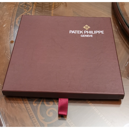 二手商品，PATEK PHILIPPE百達翡麗絲巾包裝盒