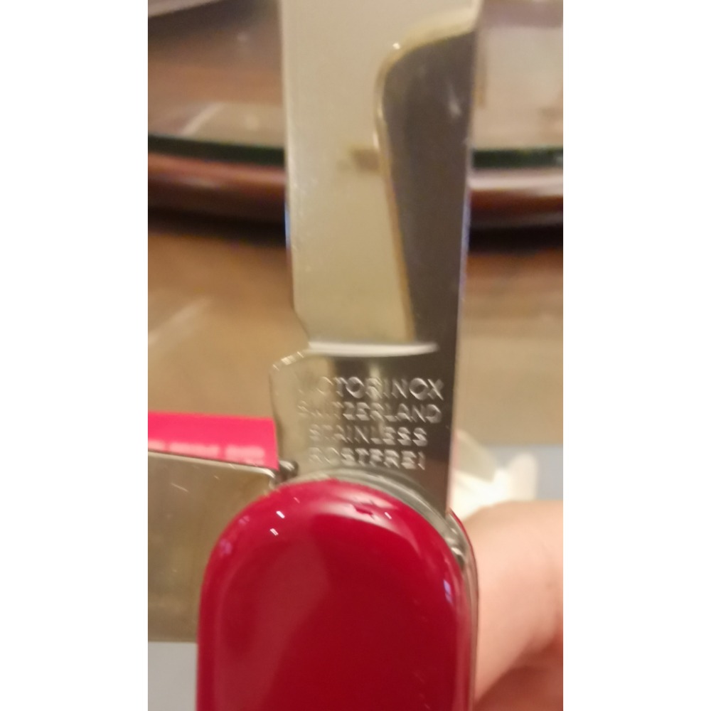 Victorniox12用瑞士刀一把，附原廠盒裝-細節圖4