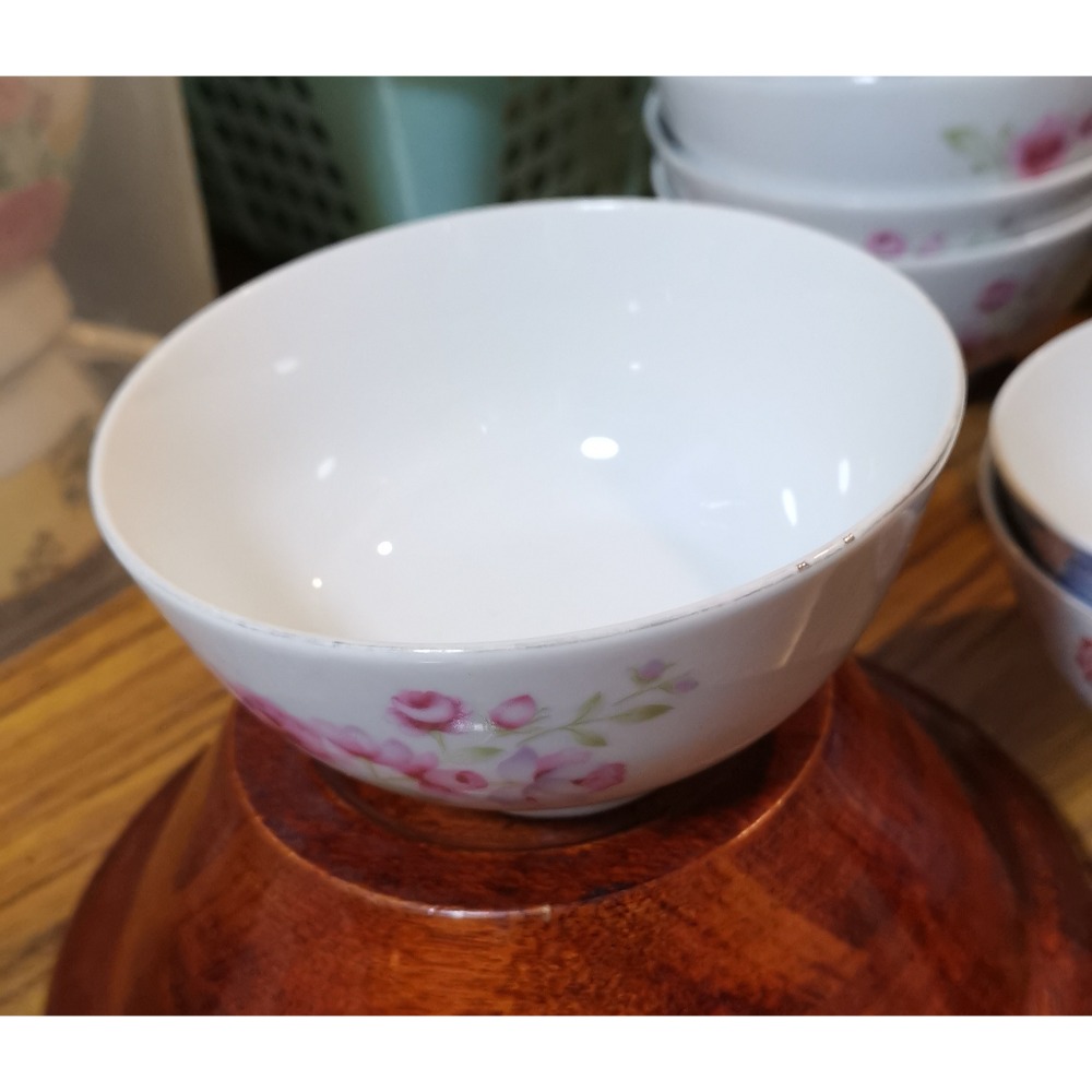 二手餐具，幸福瓷器花朵圖案飯碗，五個打包一起賣-細節圖3
