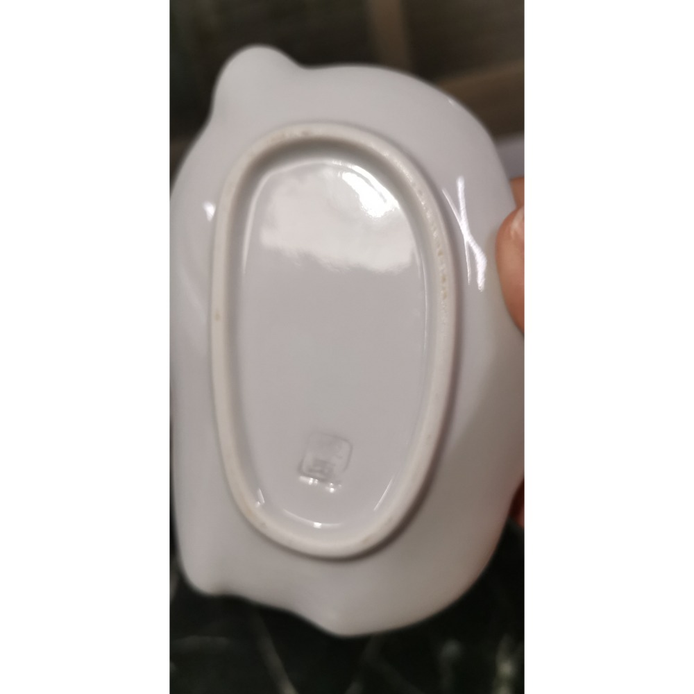 二手日本小餐盤，兔子形狀，一藍一紅，打包一起賣-細節圖2