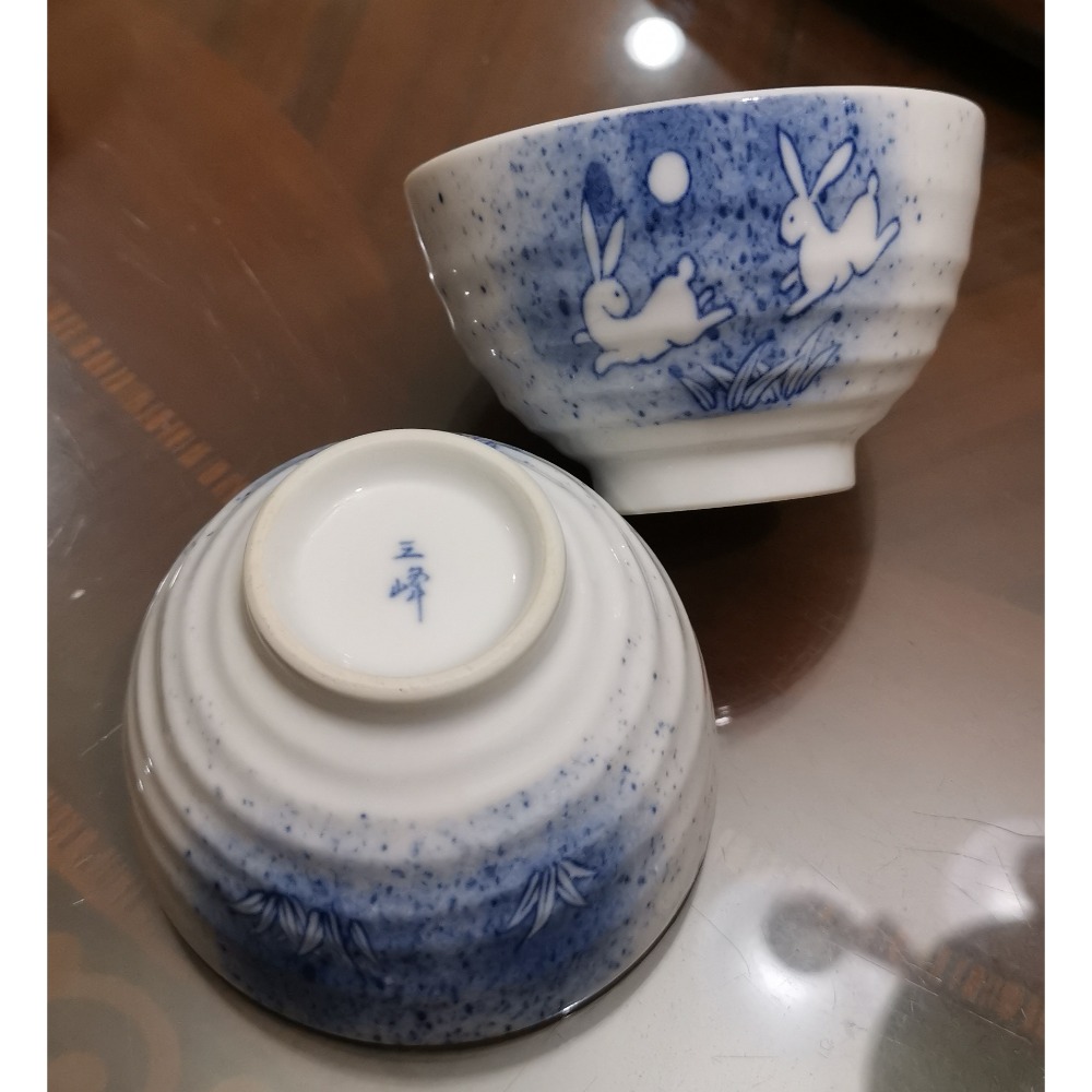 二手茶杯，日本製造，之峰/雙兔藍彩，對杯一組，打包出售不拆賣-細節圖3