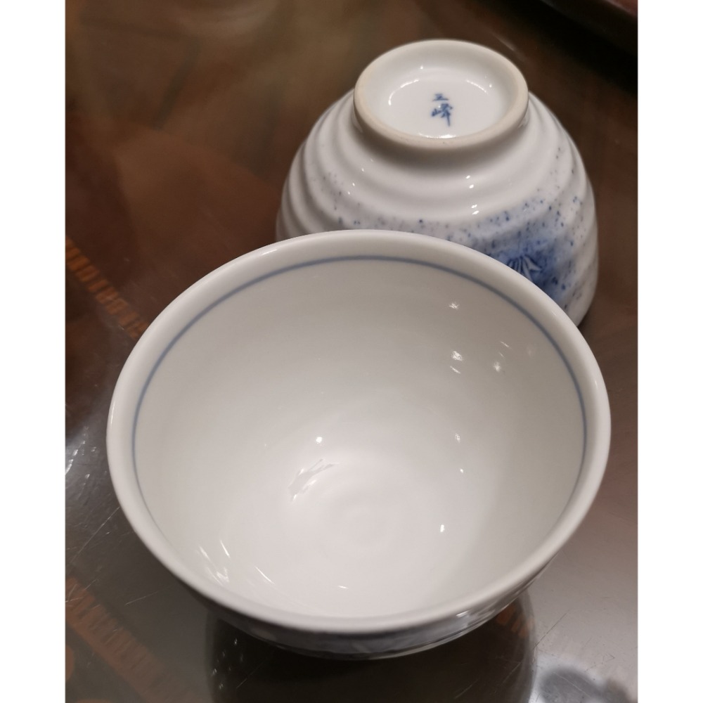 二手茶杯，日本製造，之峰/雙兔藍彩，對杯一組，打包出售不拆賣-細節圖4