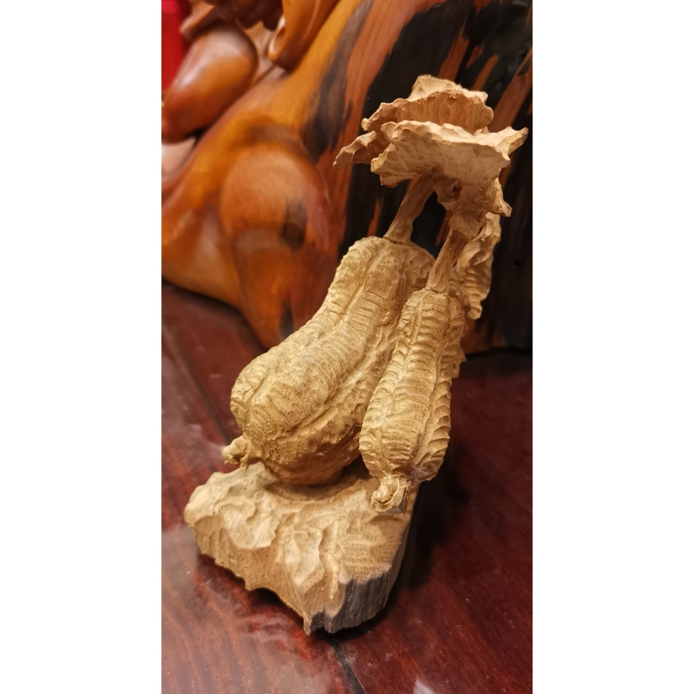 蔡承勇木雕作品，瓜瓞綿綿，底部有落款-細節圖2