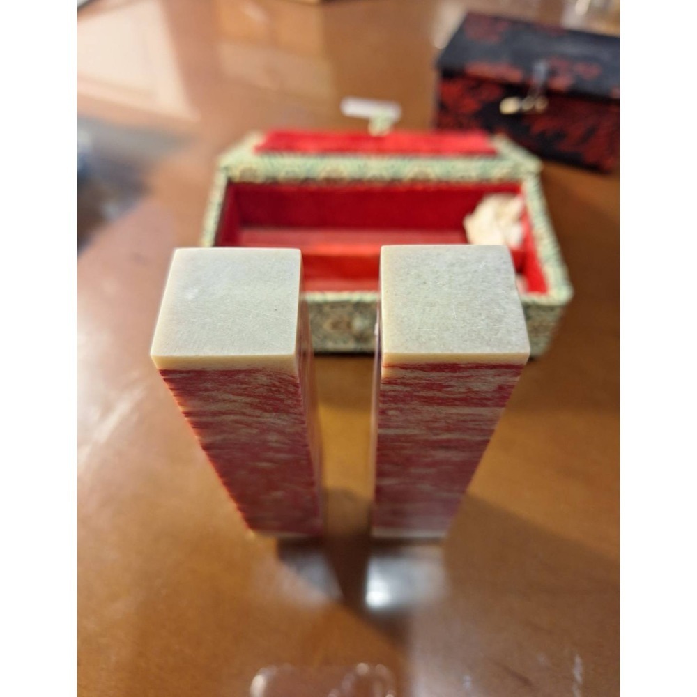 雞血石印章石材一對, 附錦盒裝-細節圖4