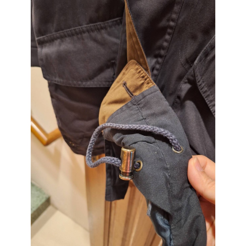 二手PIERRE BALMAIN男士春、秋季黑色中長版外套-細節圖6