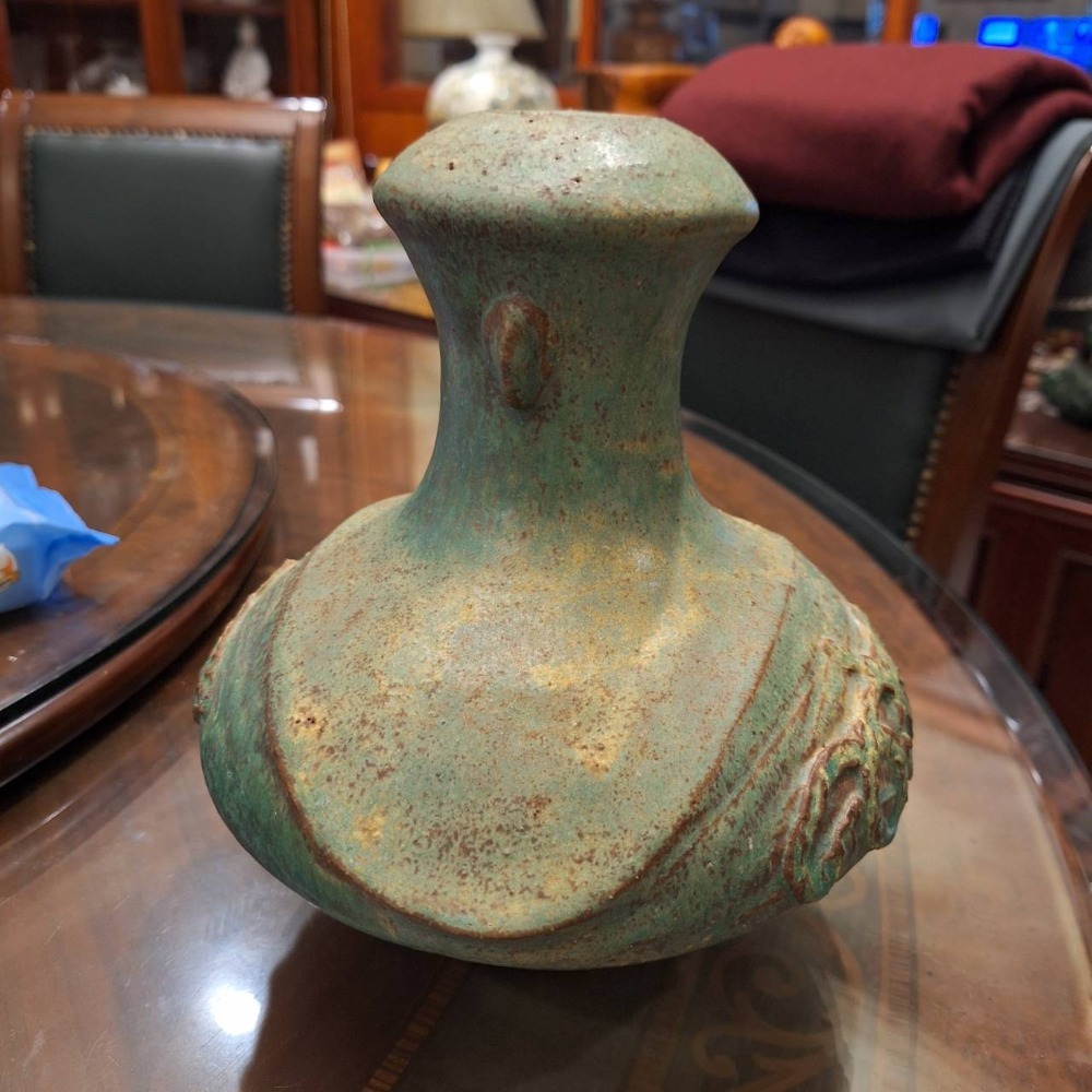 陶藝家賴秋糖作品, 窄口綠釉陶土花瓶, 底部有落款,手感挺沉-細節圖3