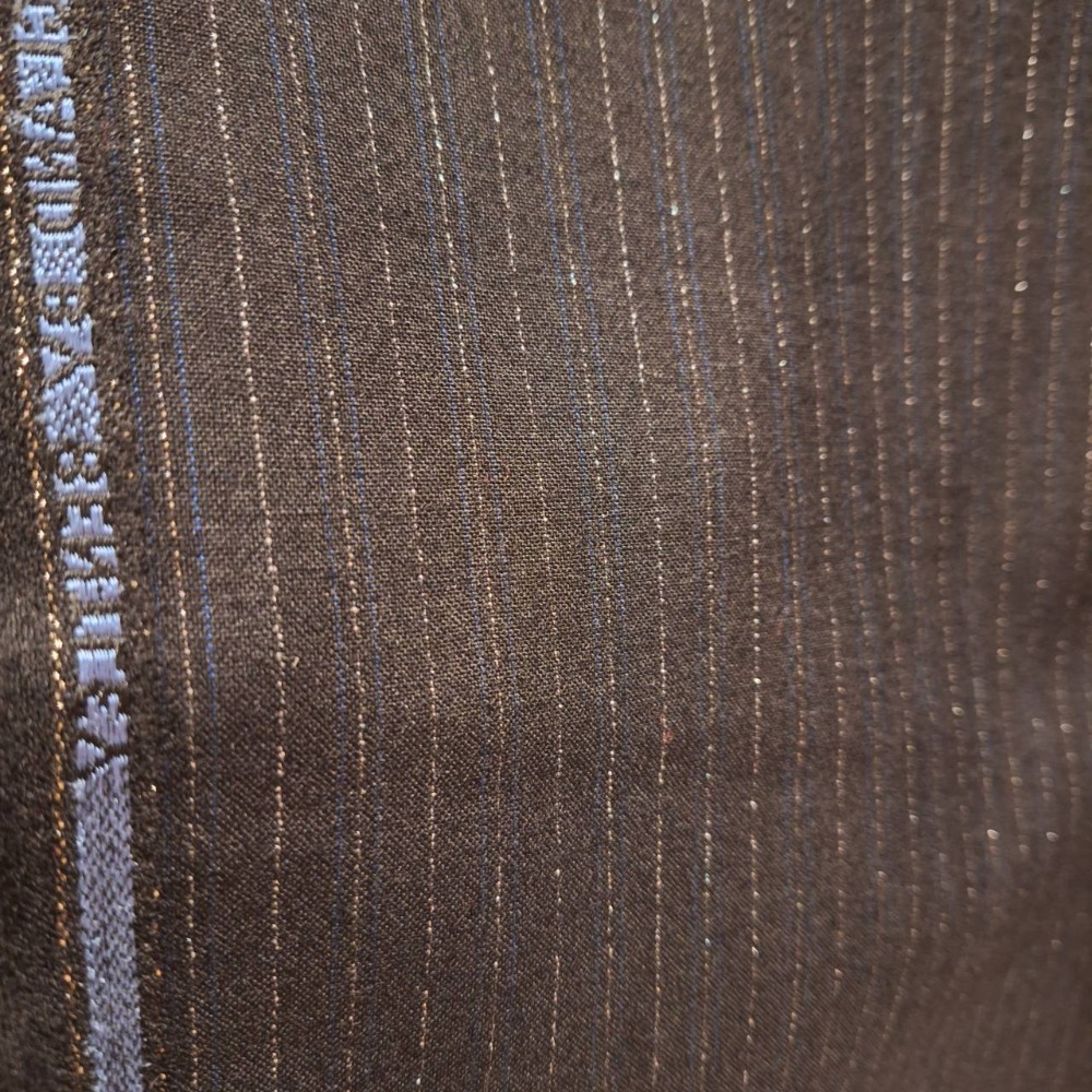 全新商品,英國製造, 黑色帶銀線100%羊毛西服布料一塊-細節圖4