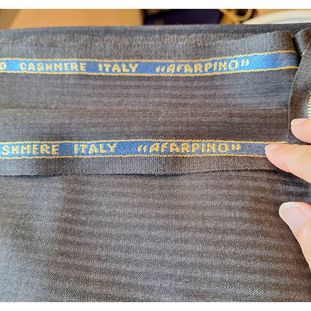 全新商品,義大利製造, AFARPINO黑色條紋MERINO SUPER 120 CASHMERE羊毛布料一塊-細節圖4
