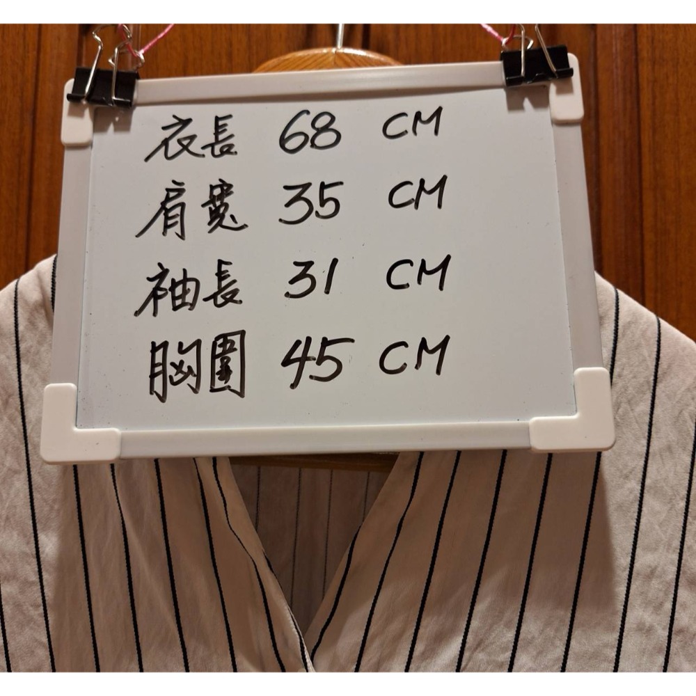 女士二手衣,白底黑條紋短袖襯衫, 適合尺碼S-M號-細節圖5