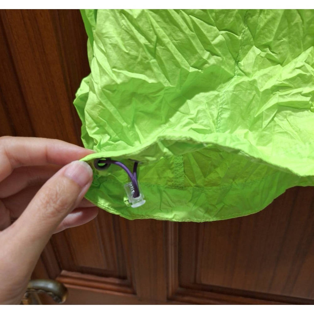 女士二手衣, 迪卡儂螢光綠色皮膚衣/防曬衣, 尺碼S號/165/88y-細節圖3