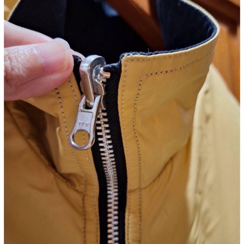 二手男士秋冬季鋪棉黃色/黑色雙面穿拉鍊款背心, 尺碼2L號-細節圖3