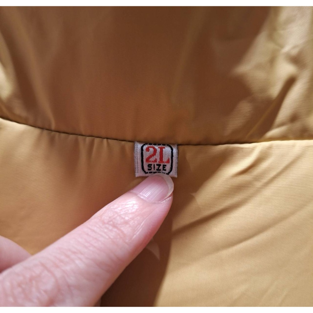 二手男士秋冬季鋪棉黃色/黑色雙面穿拉鍊款背心, 尺碼2L號-細節圖4