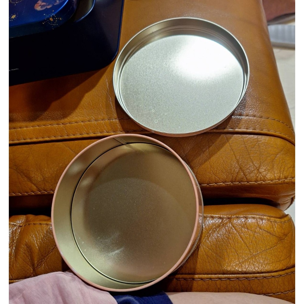 愛蜜莉手作餅乾圓形鐵盒一個, 商品尺寸：直徑15.4cm、厚度4.8cm-細節圖4