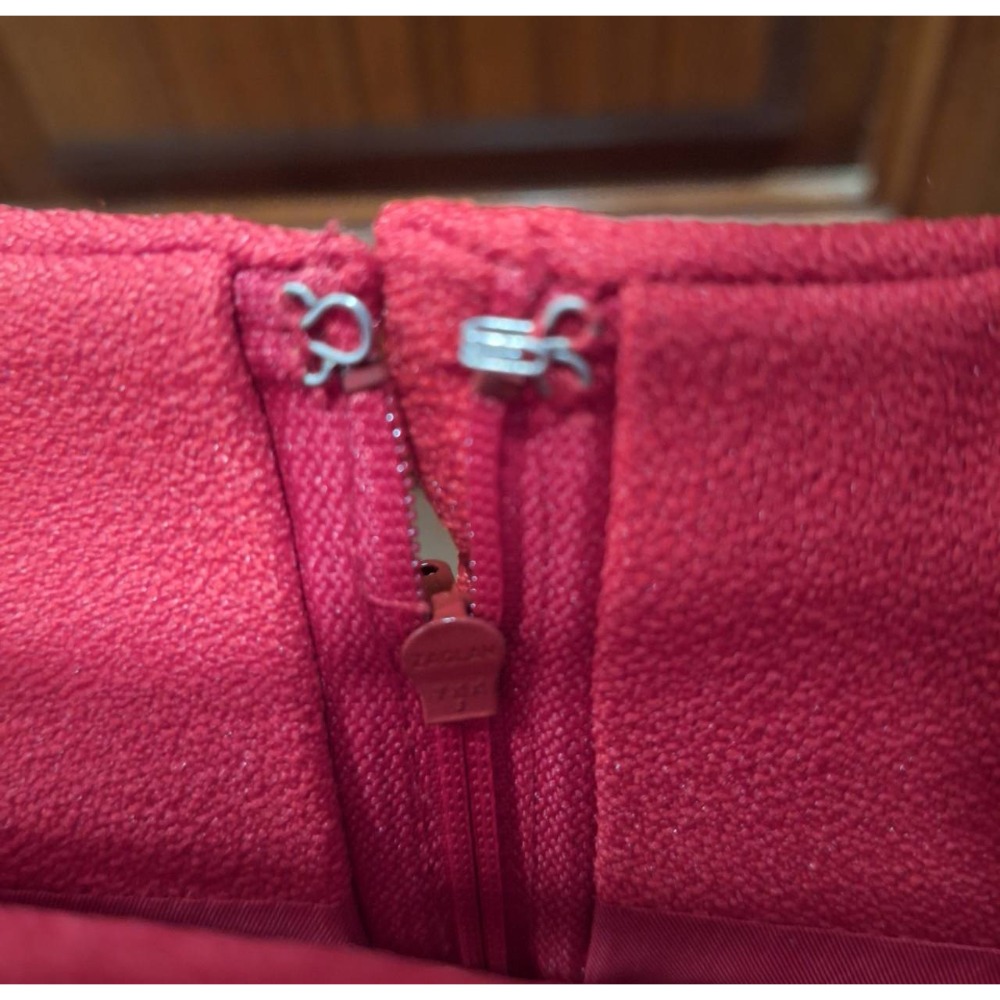 女士二手紅色短窄裙,適合秋冬兩季穿著,大約尺碼S號-細節圖3