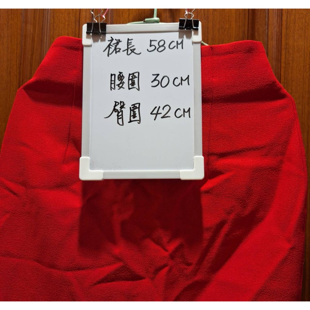 女士二手紅色短窄裙,適合秋冬兩季穿著,大約尺碼S號-細節圖4