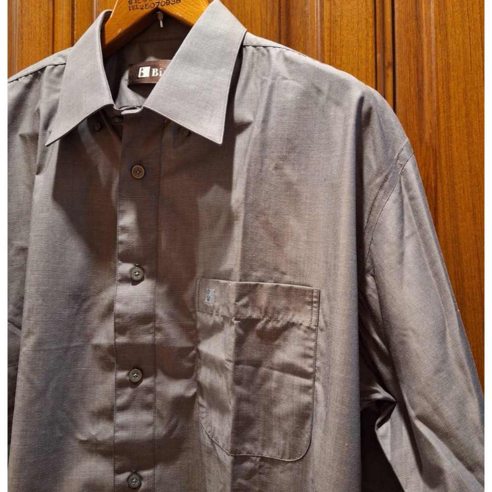 二手Binna男士長袖襯衫, 淺藍色、灰色各一件, 兩件打包一起賣, 尺碼17號半-細節圖4