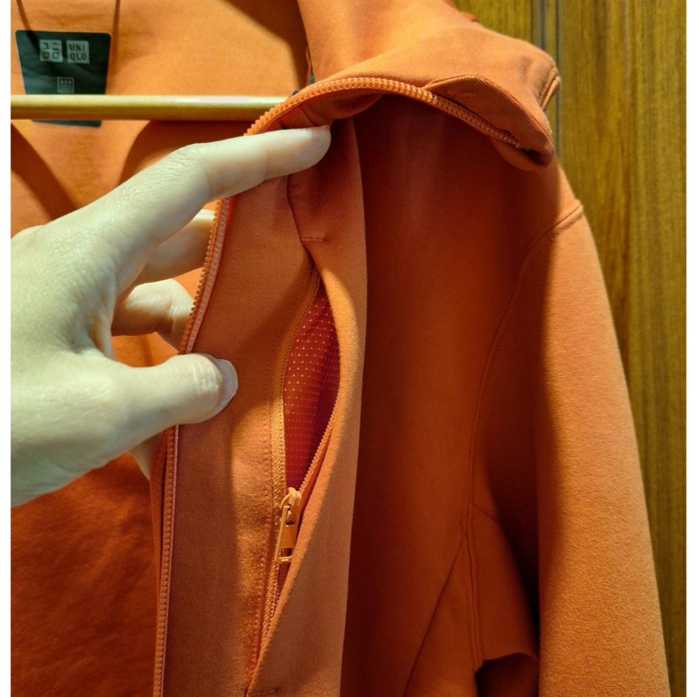 二手男士外套, Uniqlo橘色連帽拉鍊夾克, 尺碼M號-細節圖5