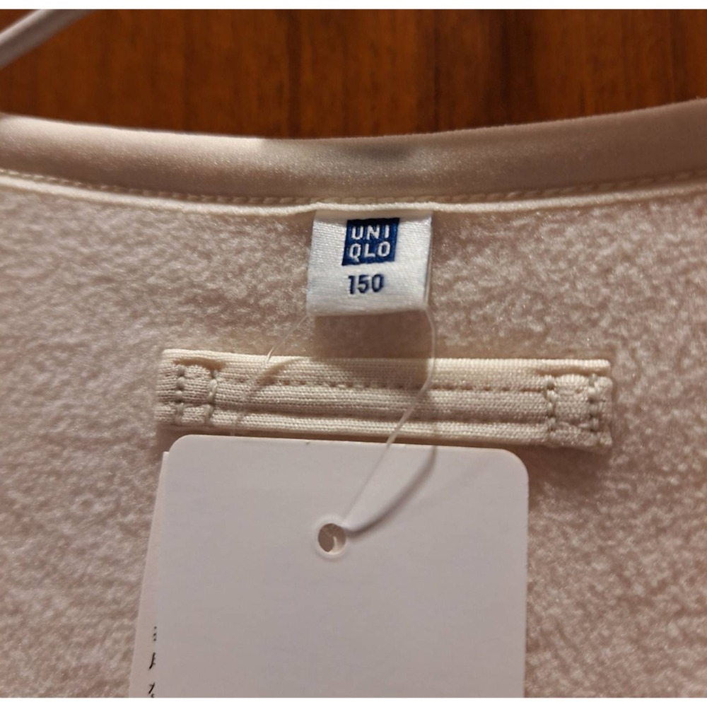 全新外套, uniqlo女童米白色毛絨刷毛開襟長袖外套, 尺碼150公分. 大人也可穿-細節圖5
