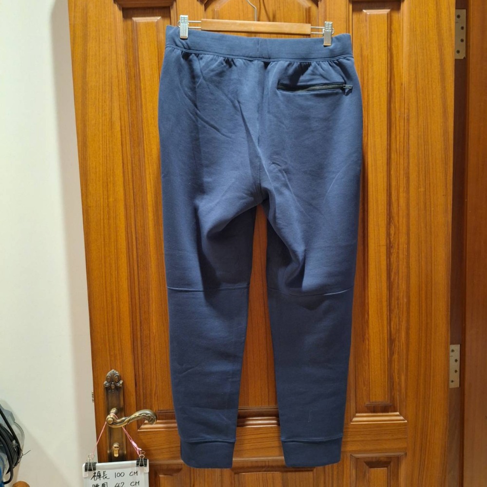 二手Uniqlo男士深藍色DRY束腳、鬆緊帶腰圍,彈性休閒褲（款式編號 341-465205）, 尺碼L號-細節圖2