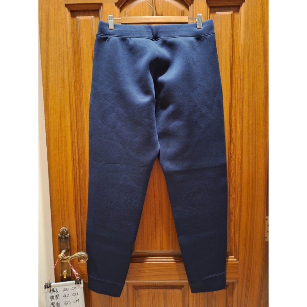 二手Uniqlo男士深藍色DRY束腳、鬆緊綁帶腰圍,彈性休閒褲（款式編號440538）, 尺碼L號-細節圖2