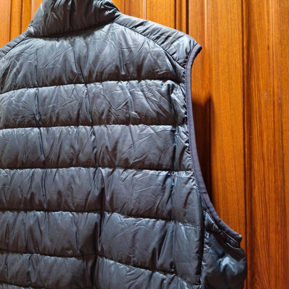 二手衣,Uniqlo 深藍色男裝羽絨背心, 收納袋遺失, 尺碼XL號-細節圖4
