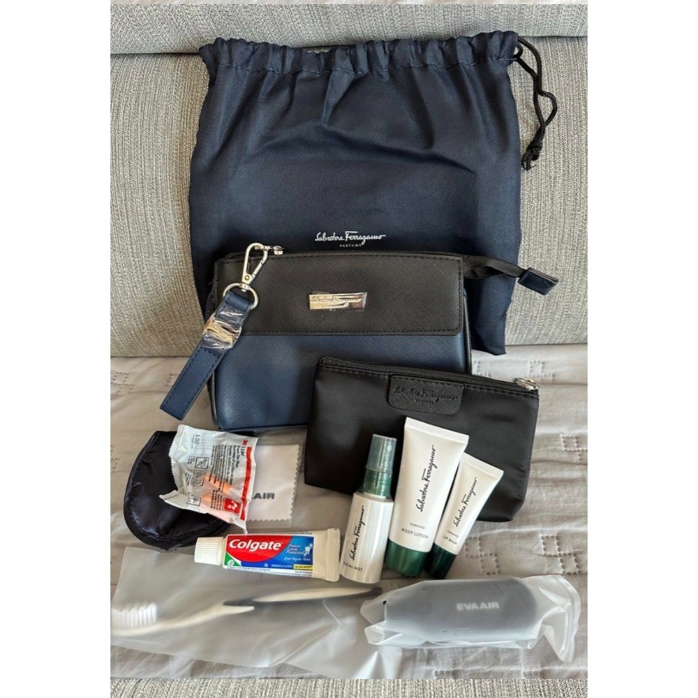 全新未拆封商品，長榮航空/Salvatore Ferragamo聯名軟式過夜包-細節圖3