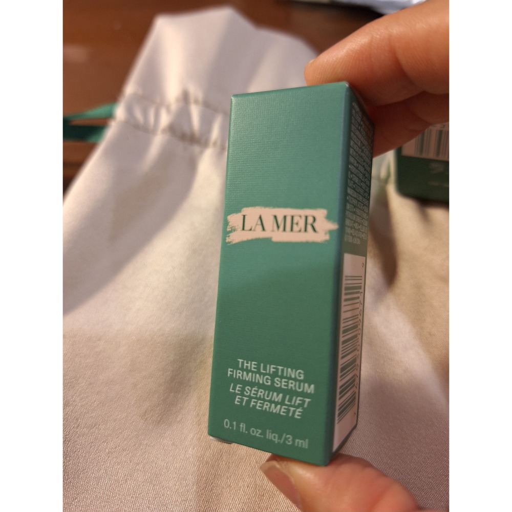 全新試用品，海洋拉娜La Mer舒芙乳霜7ml+提拉緊緻精華液3ml+收納束口袋-細節圖3