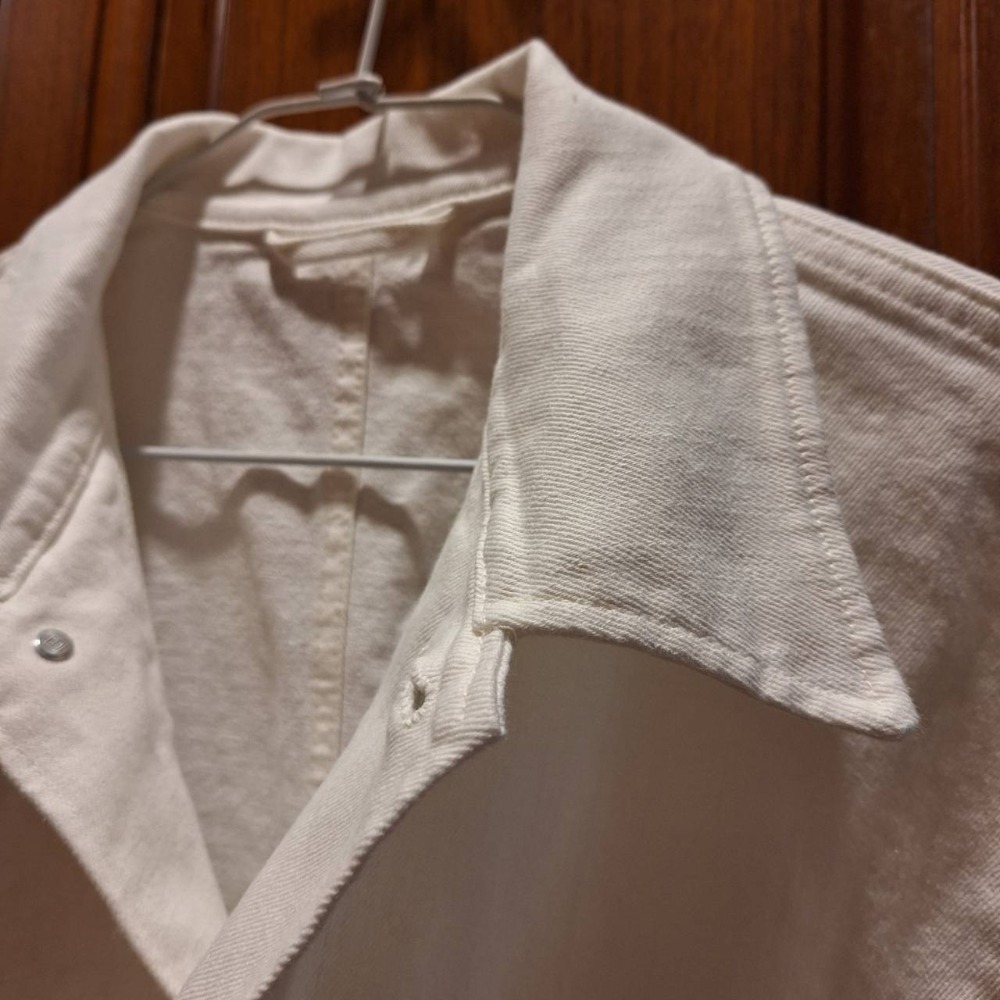 台灣未售, 日本Uniqlo男士白色牛仔外套,貨號481720.每件售價680元-細節圖3