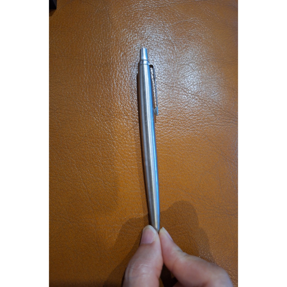 二手文具，Parker Jotter不鏽鋼按壓式標準版原子筆，每支售價100元，需自行更換筆芯-細節圖2