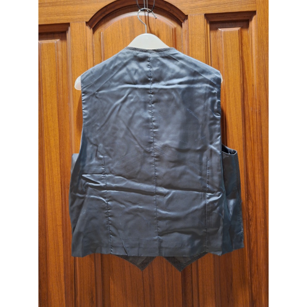 二手衣物，男士定製西服開襟背心，羊毛布料，無洗標，無廠標-細節圖2
