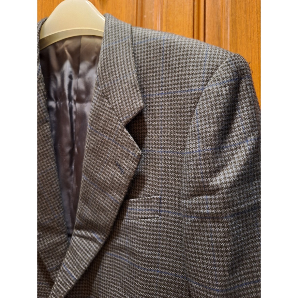 二手男士手工定製千鳥格紋西裝外套，義大利頂級品牌 Loro Piana 羊毛與羊絨混紡面料製作-細節圖3