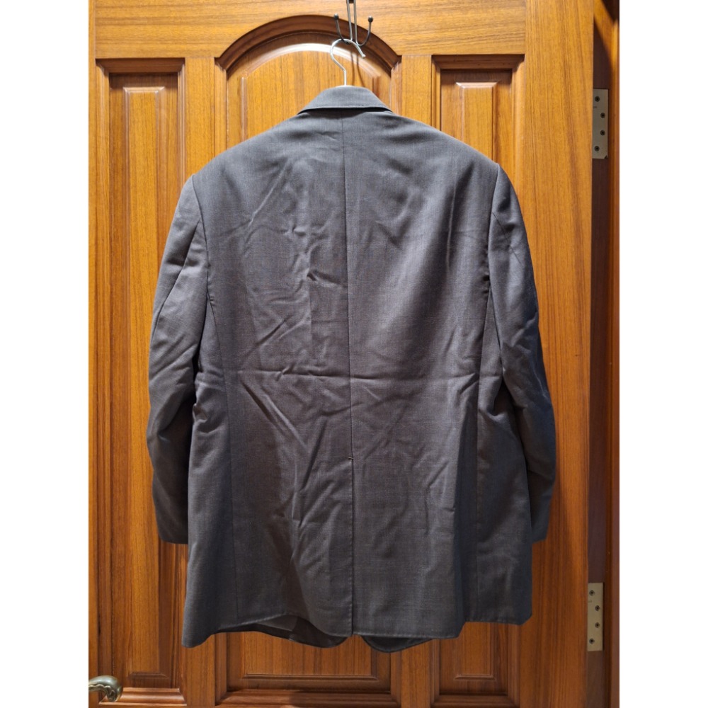 二手男士定製西裝外套，布料採用義大利頂級面料品牌 Ermenegildo Zegna 的 SOLTEX 系列-細節圖2