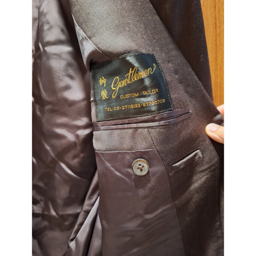 二手男士定製西裝外套，布料採用義大利頂級面料品牌 Ermenegildo Zegna 的 SOLTEX 系列-細節圖6