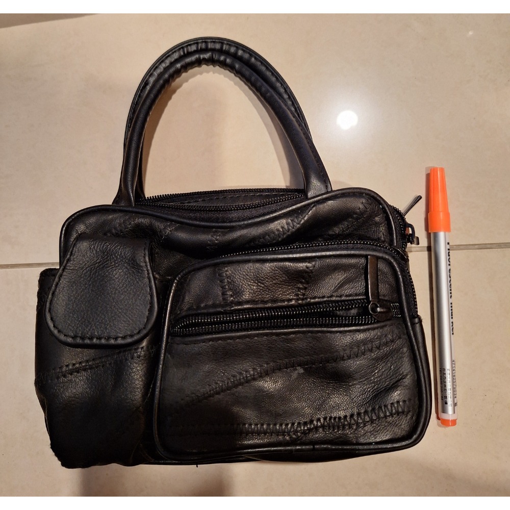 二手商品，女士小手提包、手機包、化粧包，四個打包一起賣-細節圖3