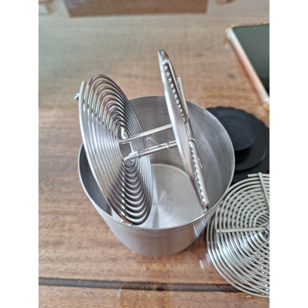 二手商品，傳統底片沖洗的不鏽鋼沖片罐與沖片軸（顯影罐），全套打包一起賣-細節圖3