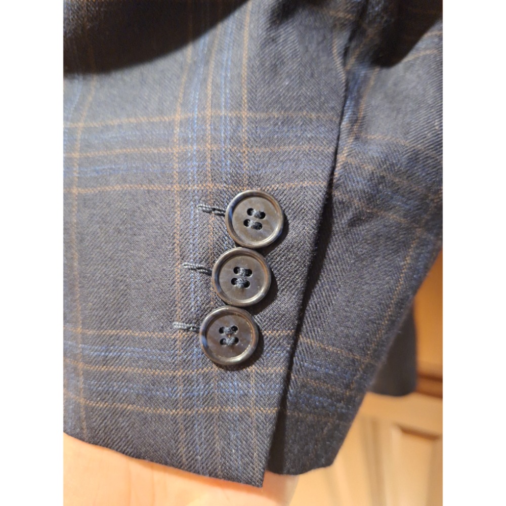 二手男士手工訂製西裝外套，採用英國頂級面料品牌 Scabal（世家寶）100% 純羊絨（Pure Cashmere）-細節圖3