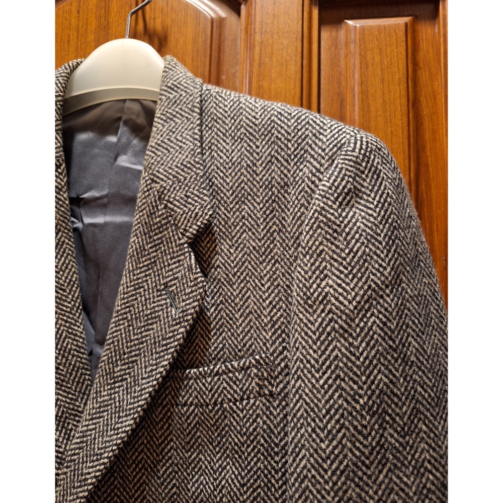 二手衣物，ELEGANT MEN＇S FASHION男士人字紋秋冬西裝外套-細節圖3