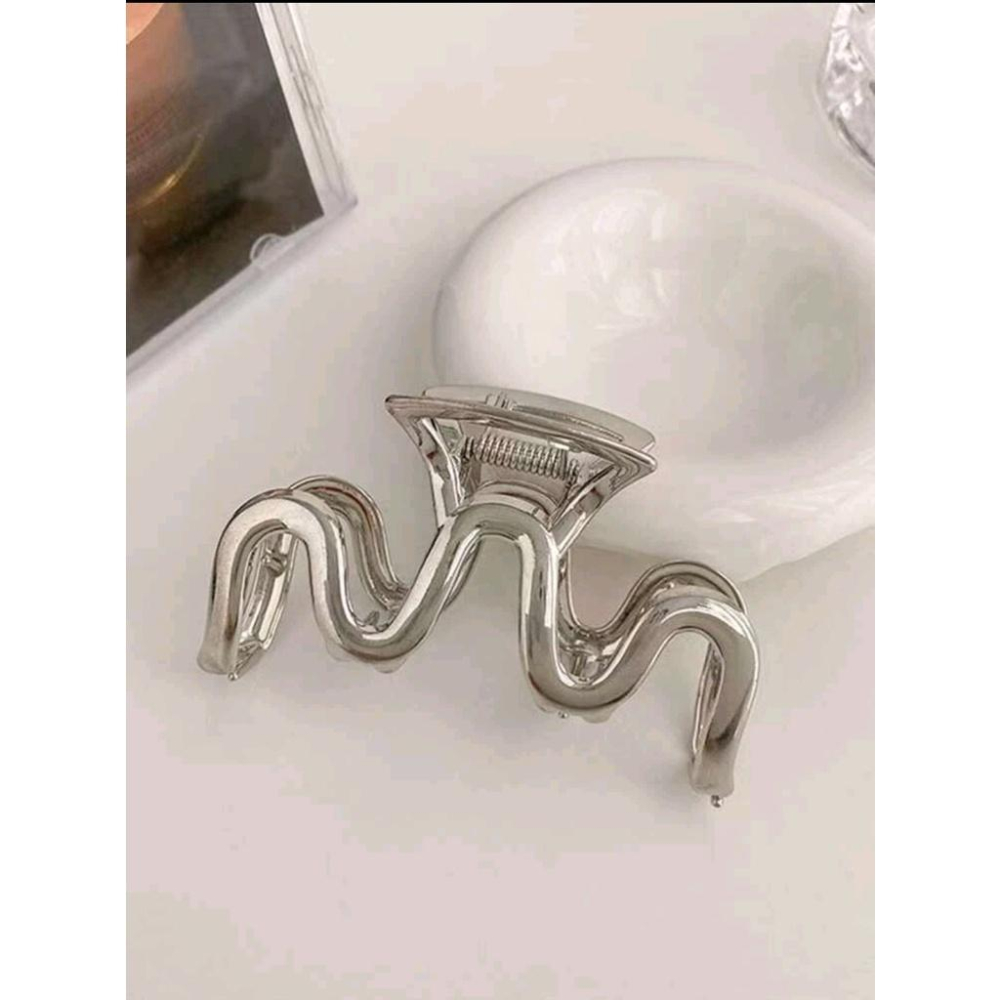 ★TiTi Choice堤堤選居家生活★韓國小姐姐小眾設計感波浪狀鯊魚夾 髮爪-細節圖3