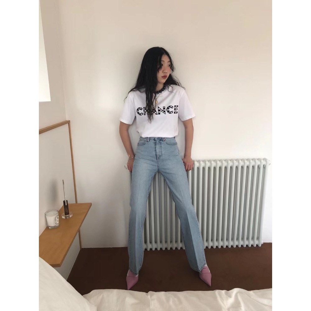 早衣服》2311🍀 T恤 短袖T恤 東大門 韓國INS 時髦棋盤格 方塊英文字母 印花T 簡約時尚 白T 純棉T-細節圖5