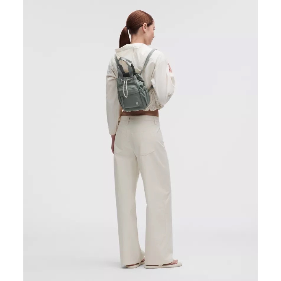 現貨 Lululemon 代購 Convertible 抽繩設計迷你水桶包 5L-細節圖2