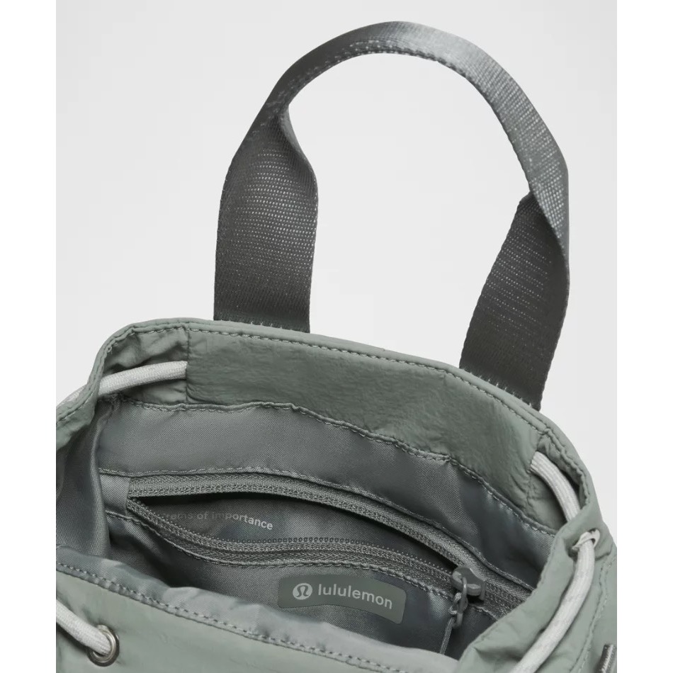 現貨 Lululemon 代購 Convertible 抽繩設計迷你水桶包 5L-細節圖5