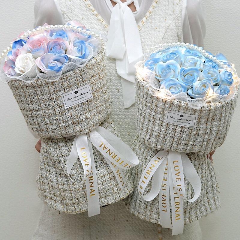 <購了么> 買1贈4 小香風 碎冰藍 玫瑰花 告白花束 母親節 求婚 香皂花禮盒 送女友 生日 畢業花束-細節圖4