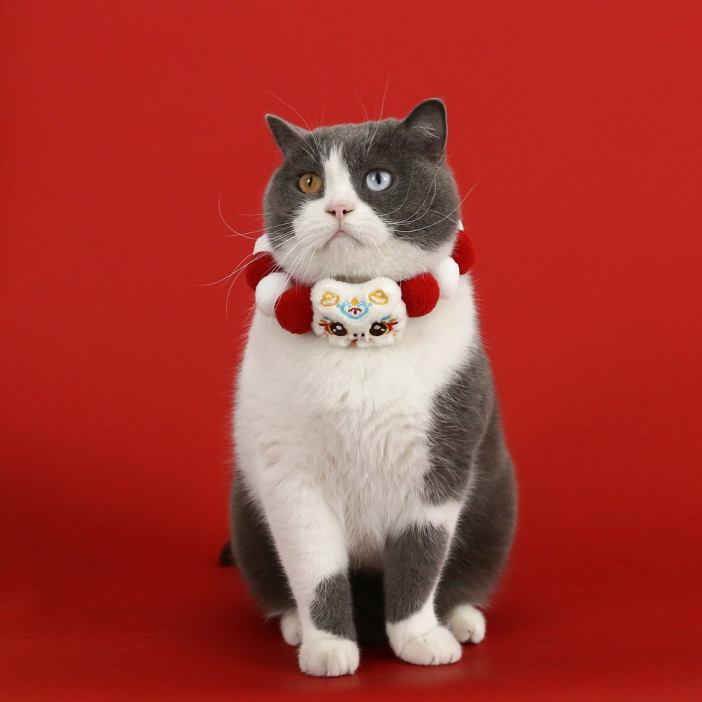 【汪喵森活】 春節 7款40kg內 球球項鍊 寵物圍巾 毛絨球球 過年圍巾 狗圍巾 狗圍脖 貓圍巾 寵物配件 新春 新年-細節圖10