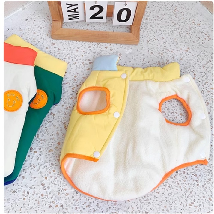 【汪喵森活】 XO笑臉 3色加絨背心 可牽引 保暖 狗衣服 比熊 博美 貴賓 貓咪 小型犬 吉娃娃 秋冬服飾 馬爾濟斯-細節圖3