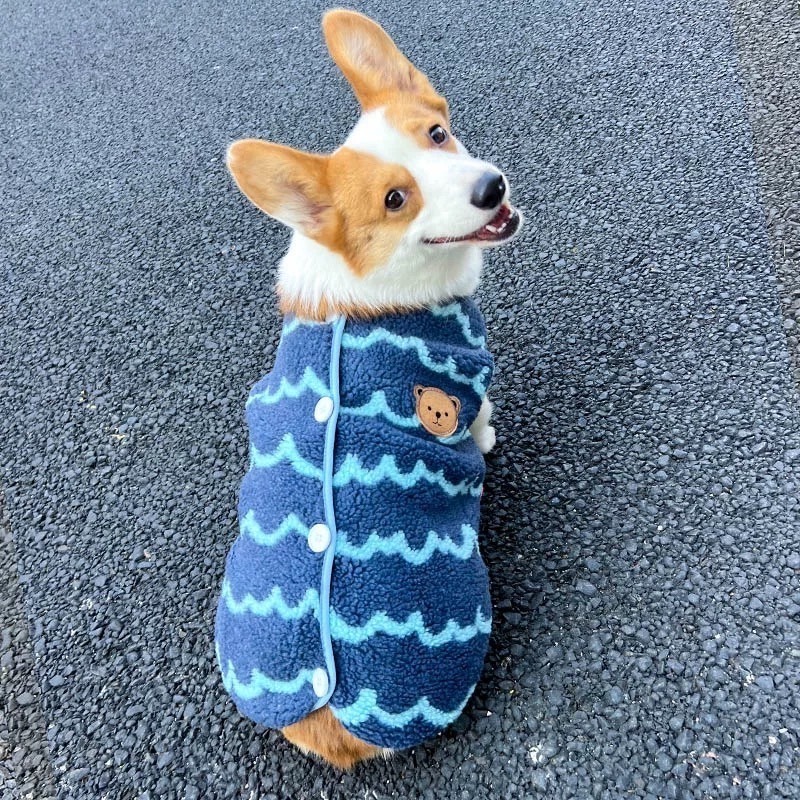 【汪喵森活】 波浪熊熊 羊羔毛背心 2色 寵物衣服 秋冬服飾 狗衣服 貴賓 雪納瑞 西高地 比熊 柯基 柴犬 保暖衣服-細節圖7